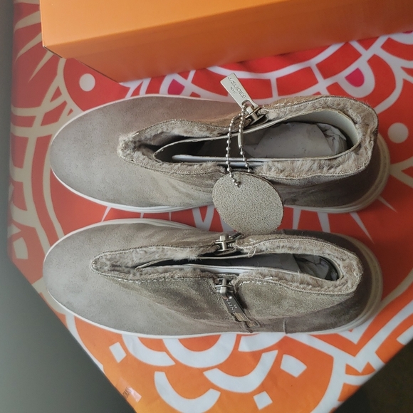 NIB - J/Slides taupe double zip ankle boots - Picture 13 of 15